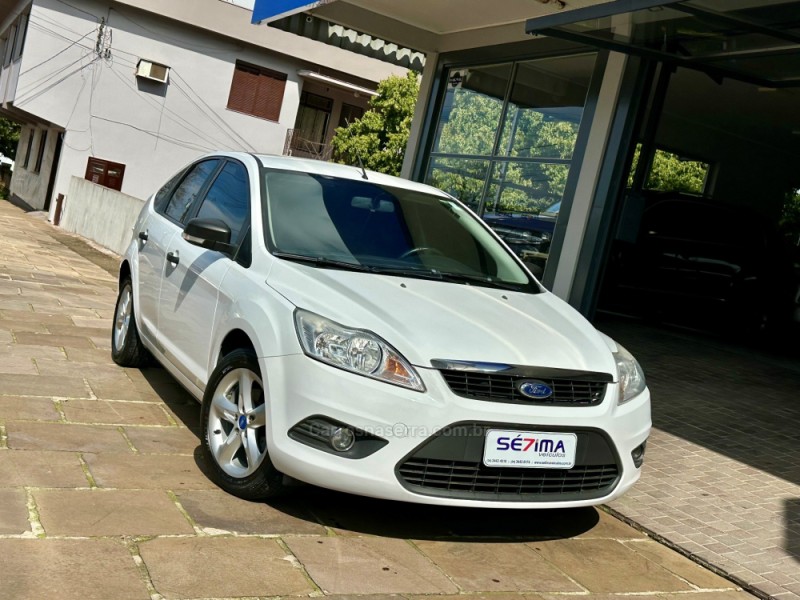 FOCUS 1.6 GL 16V FLEX 4P MANUAL - 2013 - GUAPORé
