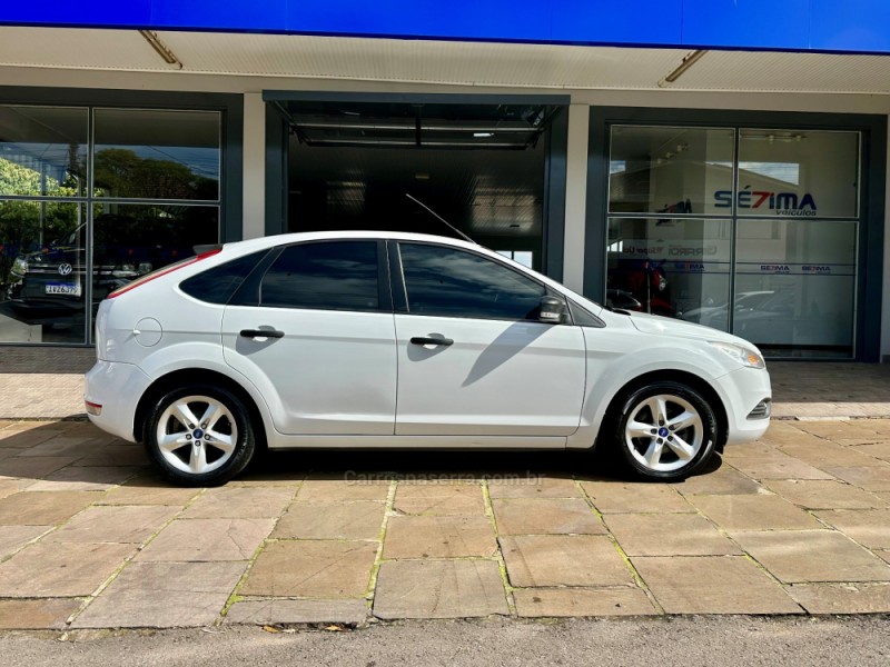 FOCUS 1.6 GL 16V FLEX 4P MANUAL - 2013 - GUAPORé