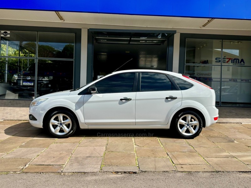 FOCUS 1.6 GL 16V FLEX 4P MANUAL - 2013 - GUAPORé