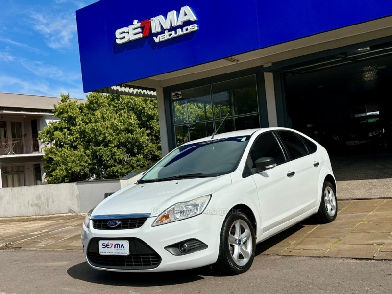 focus 1.6 gl 16v flex 4p manual 2013 guapore
