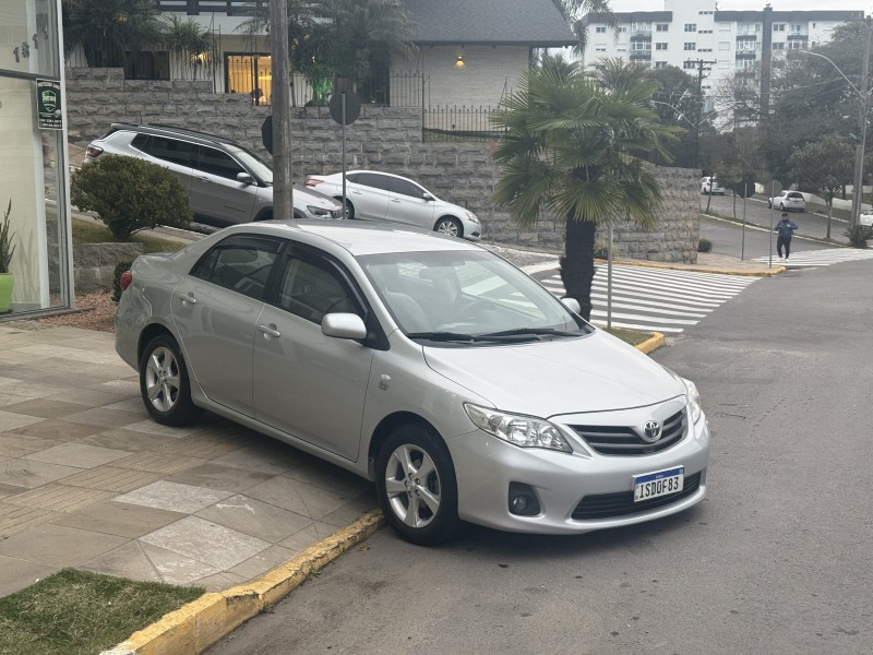 COROLLA 1.8 GLI 16V FLEX 4P AUTOMÁTICO - 2012 - FARROUPILHA