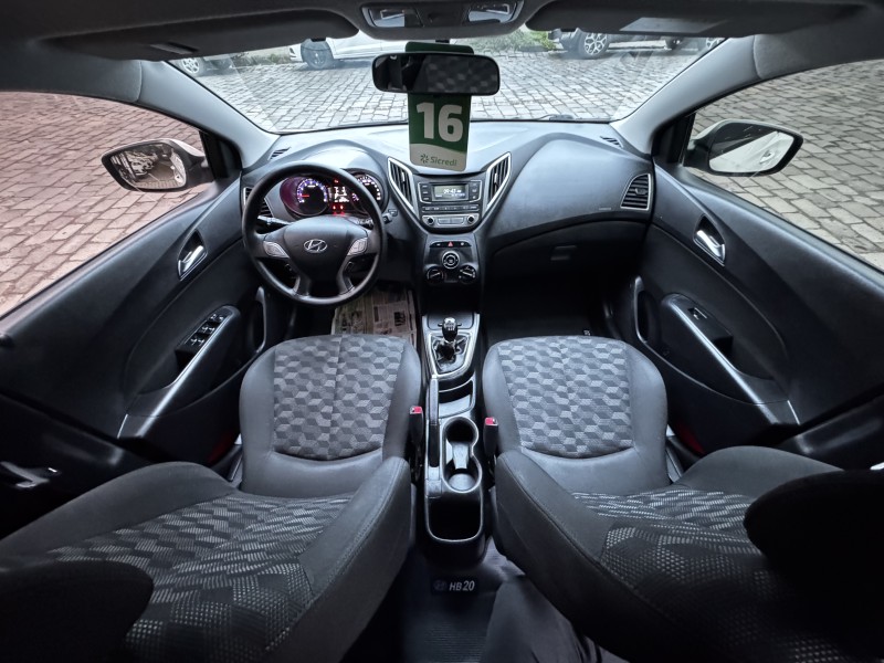 HB20 1.6 COMFORT PLUS 16V FLEX 4P MANUAL - 2016 - CAXIAS DO SUL