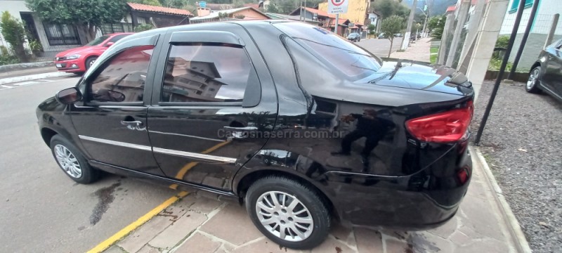 SIENA 1.0 MPI EL 8V FLEX 4P MANUAL - 2010 - PICADA CAFé