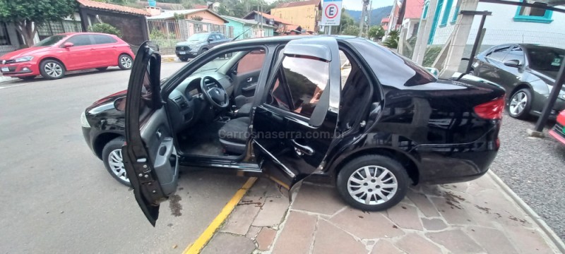 SIENA 1.0 MPI EL 8V FLEX 4P MANUAL - 2010 - PICADA CAFé