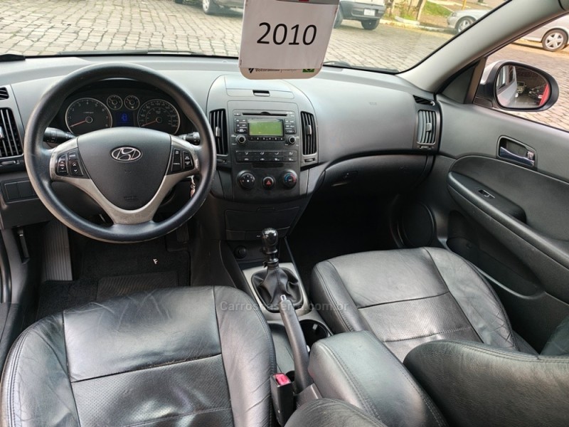 I30 2.0 MPI 16V GASOLINA 4P MANUAL - 2010 - GUAPORé