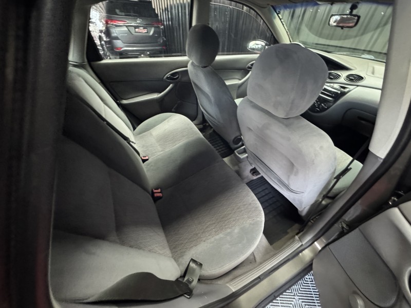 FOCUS 1.8 GL 16V GASOLINA 4P MANUAL - 2001 - CAXIAS DO SUL