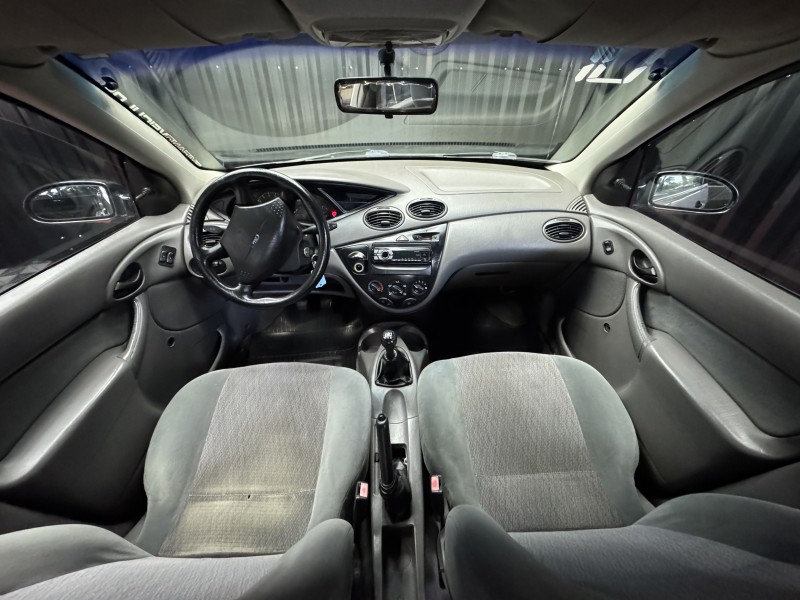 FOCUS 1.8 GL 16V GASOLINA 4P MANUAL - 2001 - CAXIAS DO SUL