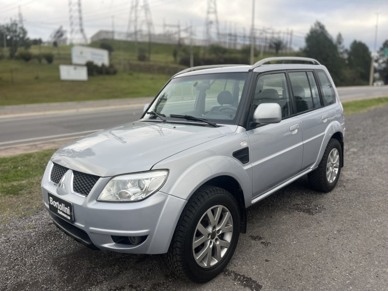 PAJERO TR4 2.0 4X4 16V 140CV FLEX 4P AUTOMÁTICO - 2013 - FARROUPILHA