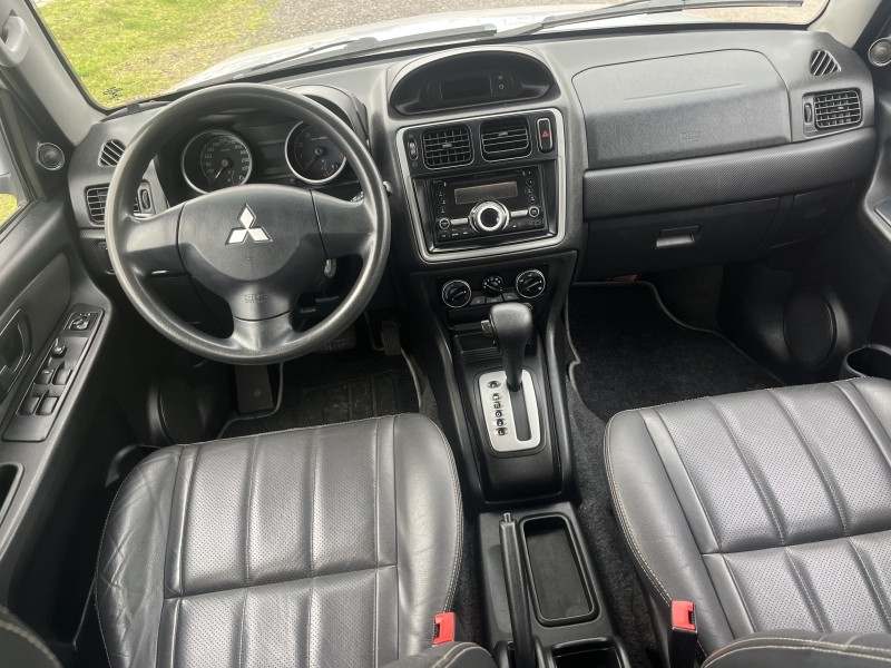 PAJERO TR4 2.0 4X4 16V 140CV FLEX 4P AUTOMÁTICO - 2013 - FARROUPILHA