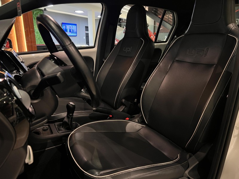 UP 1.0 TSI SPEED UP 12V FLEX 4P MANUAL - 2017 - NOVO HAMBURGO