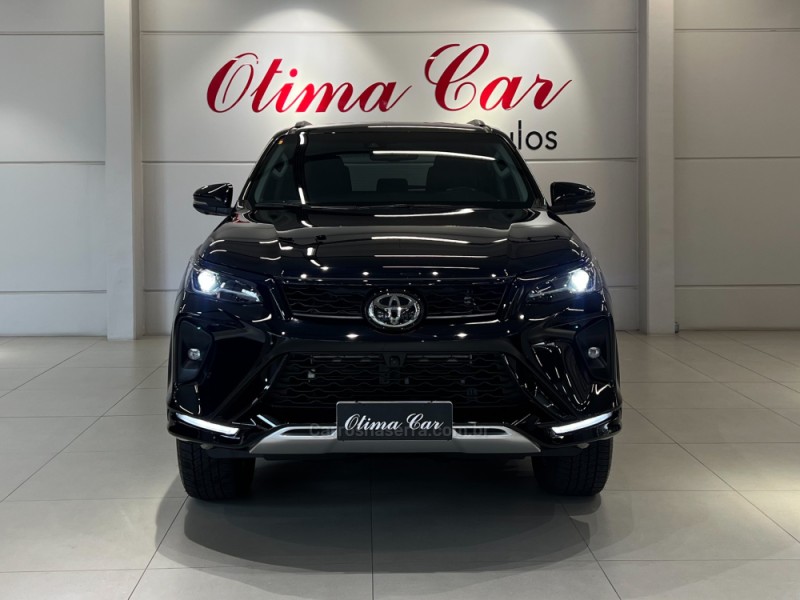 HILUX SW4 2.8 4X4 SRX PLATINUM TURBO DIESEL 4P AUTOMÁTICO - 2024 - FLORES DA CUNHA