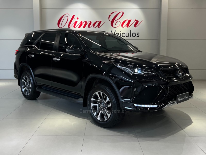HILUX SW4 2.8 4X4 SRX PLATINUM TURBO DIESEL 4P AUTOMÁTICO - 2024 - FLORES DA CUNHA