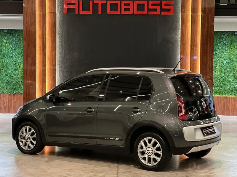 UP 1.0 TSI CROSS 12V FLEX 4P MANUAL - 2016 - NOVO HAMBURGO