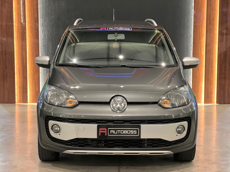 UP 1.0 TSI CROSS 12V FLEX 4P MANUAL - 2016 - NOVO HAMBURGO