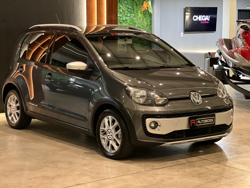 UP 1.0 TSI CROSS 12V FLEX 4P MANUAL - 2016 - NOVO HAMBURGO