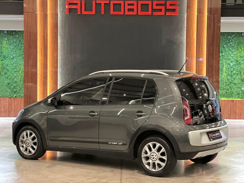 UP 1.0 TSI CROSS 12V FLEX 4P MANUAL - 2016 - NOVO HAMBURGO