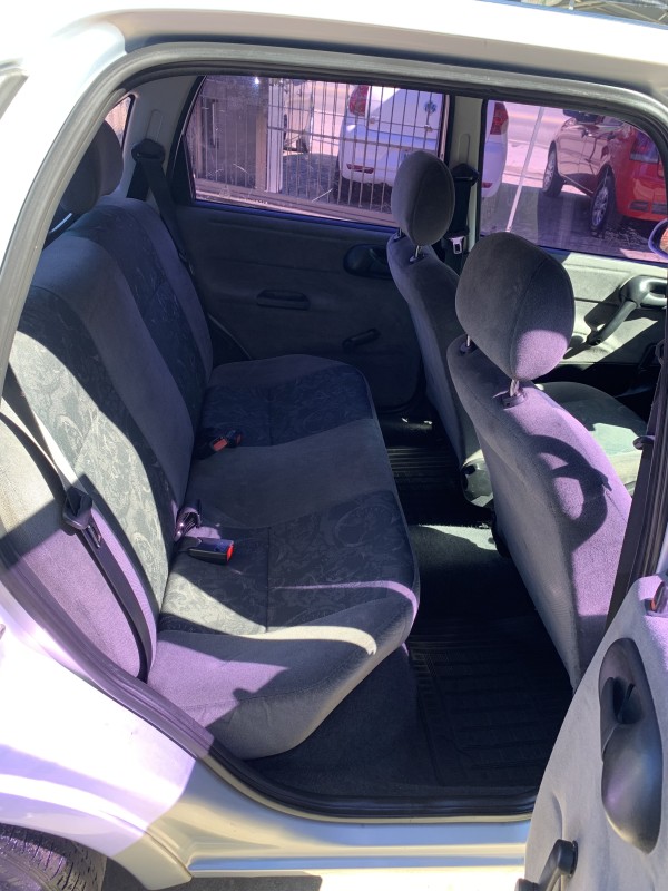 CORSA 1.0 MPFI MILENIUM 8V GASOLINA 4P MANUAL - 2001 - CAXIAS DO SUL