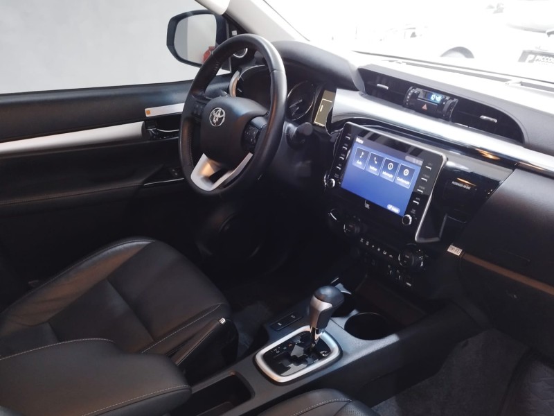 HILUX 2.8 SRX PLUS 4X4 CD TURBO DIESEL 4P AUTOMÁTICO - 2023 - CAXIAS DO SUL