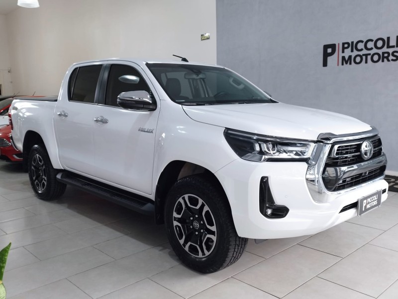 HILUX 2.8 SRX PLUS 4X4 CD TURBO DIESEL 4P AUTOMÁTICO - 2023 - CAXIAS DO SUL