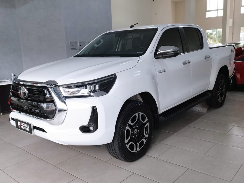hilux 2.8 srx plus 4x4 cd turbo diesel 4p automatico 2023 caxias do sul