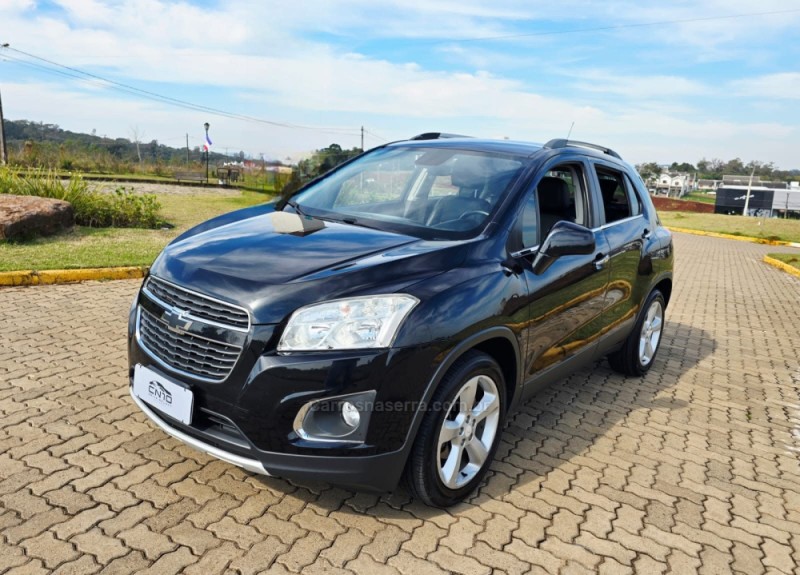 TRACKER 1.8 MPFI LTZ 4X2 16V FLEX 4P AUTOMÁTICO - 2015 - LAJEADO