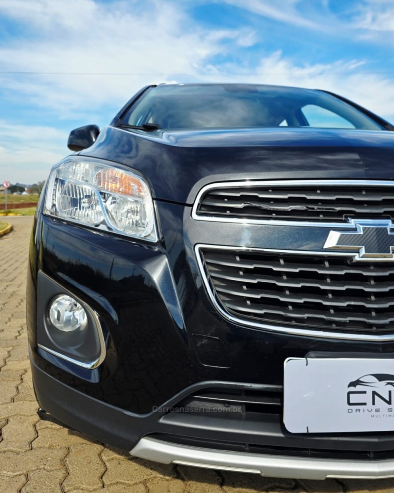 TRACKER 1.8 MPFI LTZ 4X2 16V FLEX 4P AUTOMÁTICO - 2015 - LAJEADO