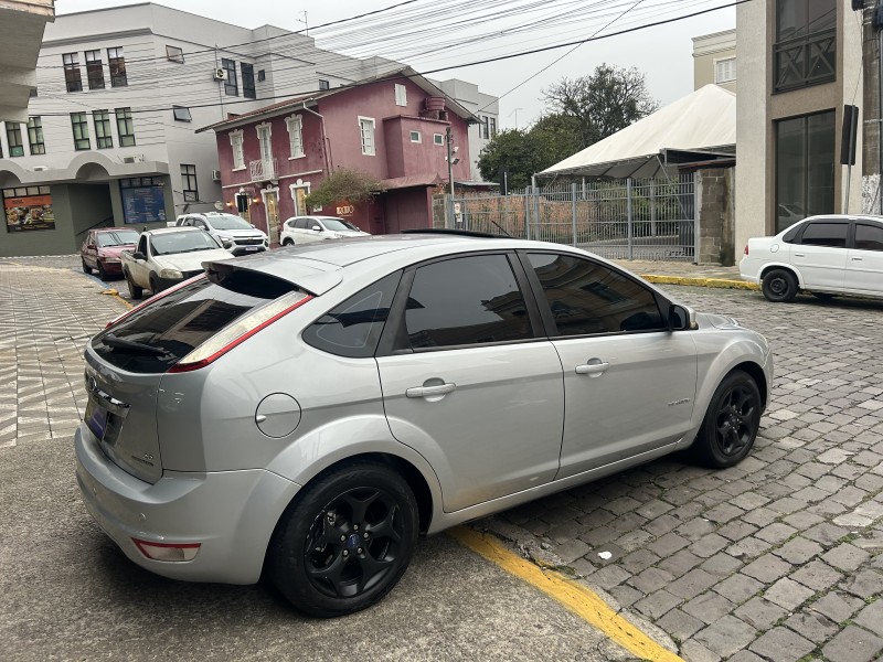 FOCUS 2.0 TITANIUM PLUS HATCH 16V FLEX 4P AUTO - 2013 - GARIBALDI