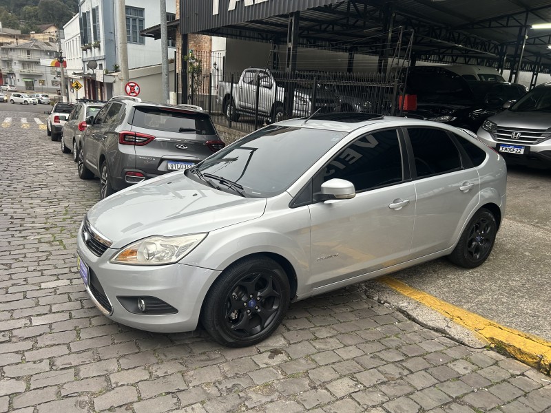 FOCUS 2.0 TITANIUM PLUS HATCH 16V FLEX 4P AUTO - 2013 - GARIBALDI