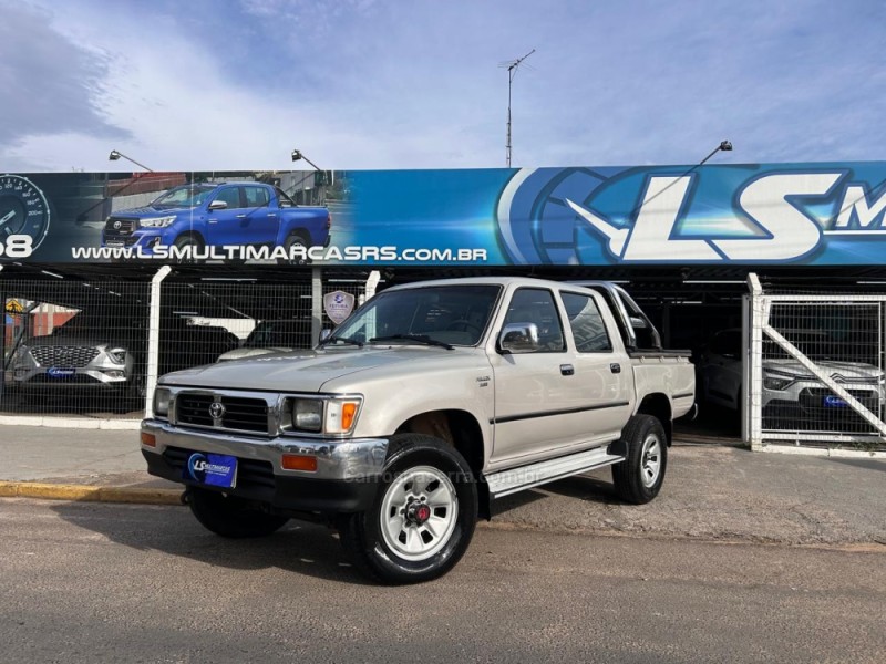 hilux 2.8 sr5 4x4 cd 8v diesel 4p manual 2001 venancio aires