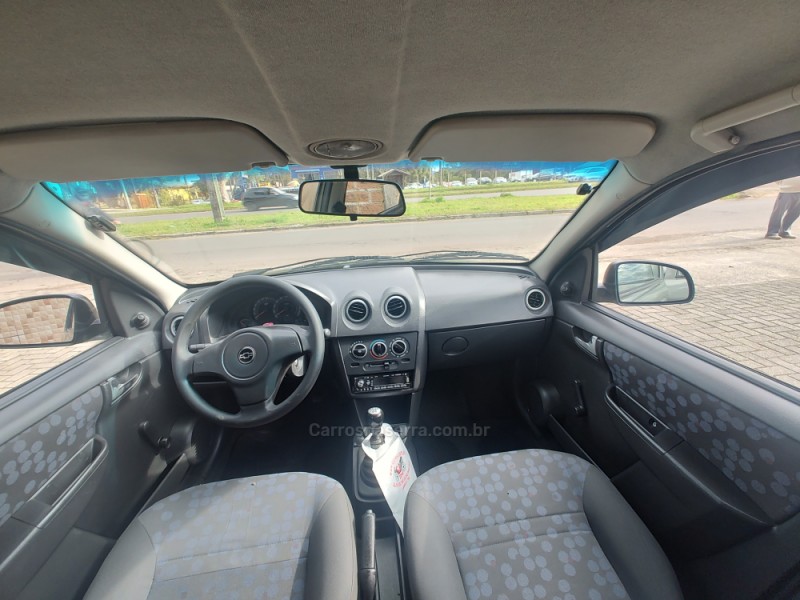 PRISMA 1.4 MPFI JOY 8V FLEX 4P MANUAL - 2010 - CANELA