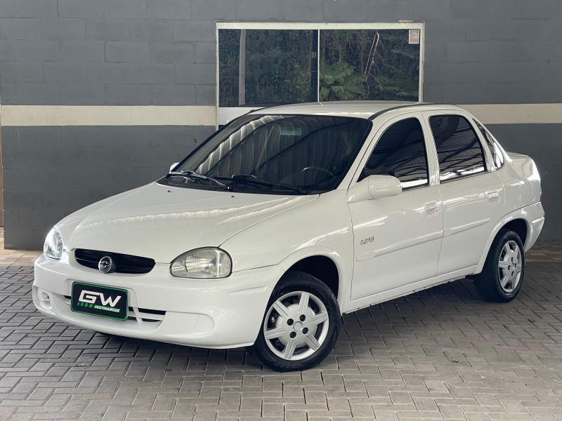 corsa 1.0 mpfi vhc sedan 8v gasolina 4p manual 2005 caxias do sul