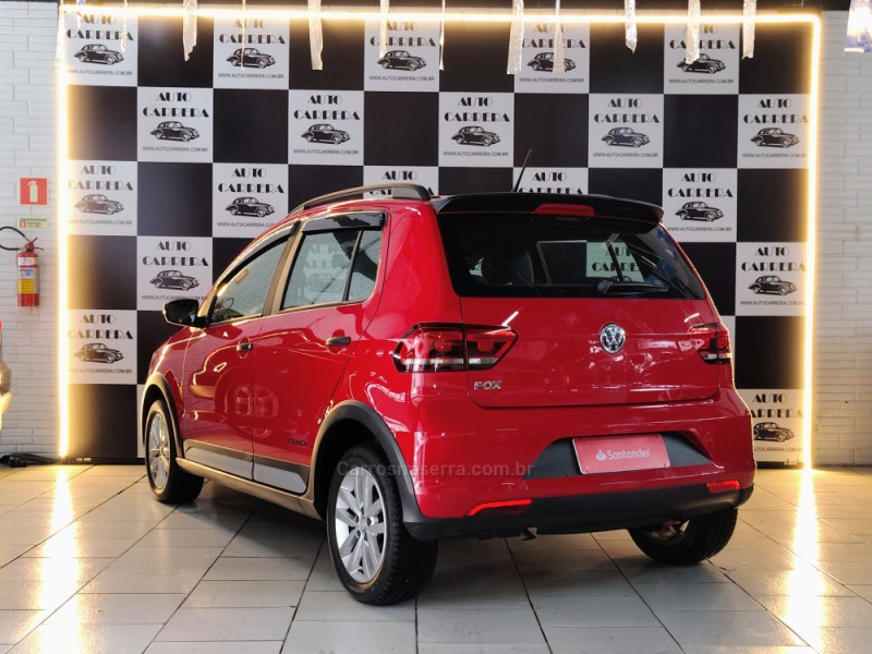 FOX 1.0 MPI TRACK 12V FLEX 4P MANUAL - 2017 - NOVO HAMBURGO