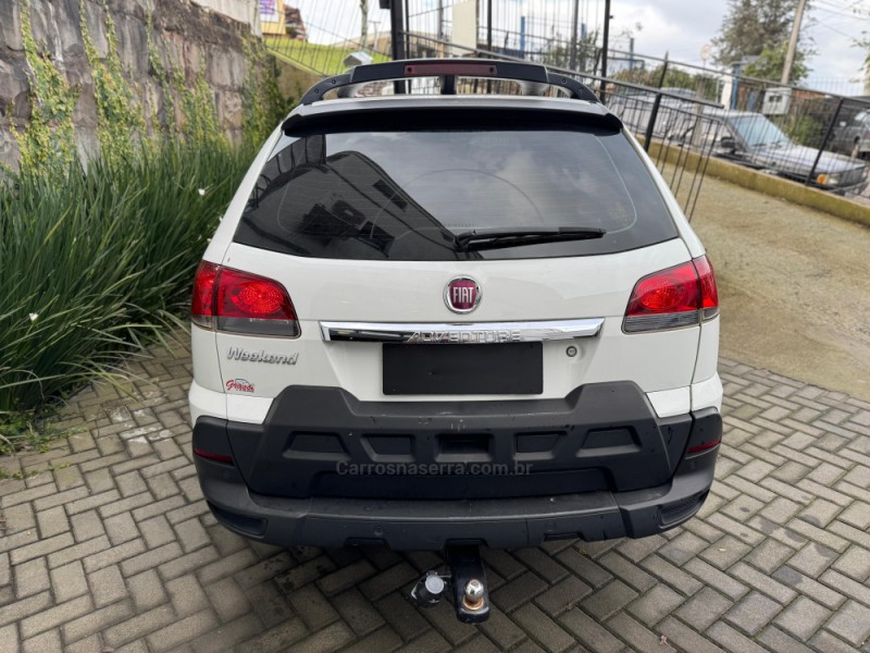 PALIO 1.8 MPI ADVENTURE WEEKEND 8V GASOLINA 4P MANUAL - 2018 - FARROUPILHA