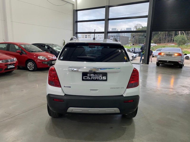TRACKER 1.8 MPFI LTZ 4X2 16V FLEX 4P AUTOMÁTICO - 2014 - LAJEADO