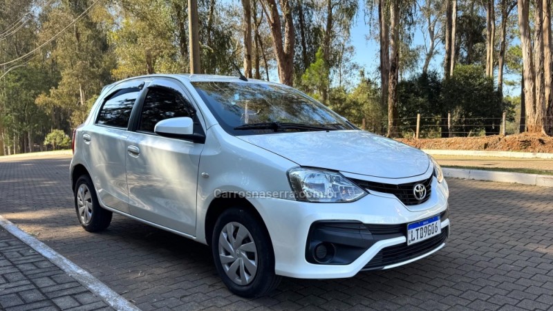 ETIOS 1.5 XS 16V FLEX 4P AUTOMÁTICO - 2018 - GUAPORé