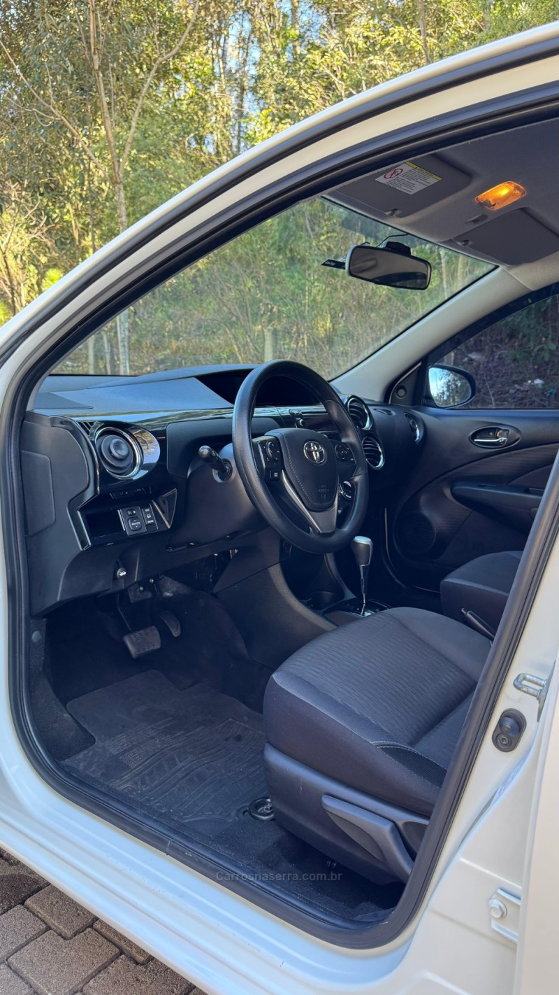 ETIOS 1.5 XS 16V FLEX 4P AUTOMÁTICO - 2018 - GUAPORé