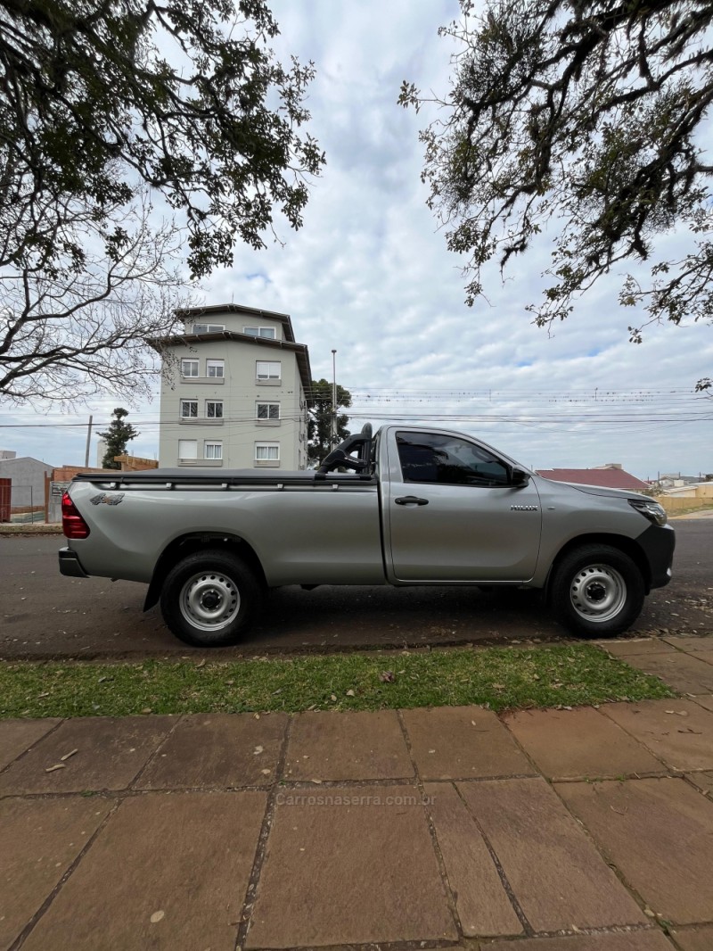 HILUX 2.8 4X4 CS 16V TURBO DIESEL 2P MANUAL - 2024 - ERECHIM