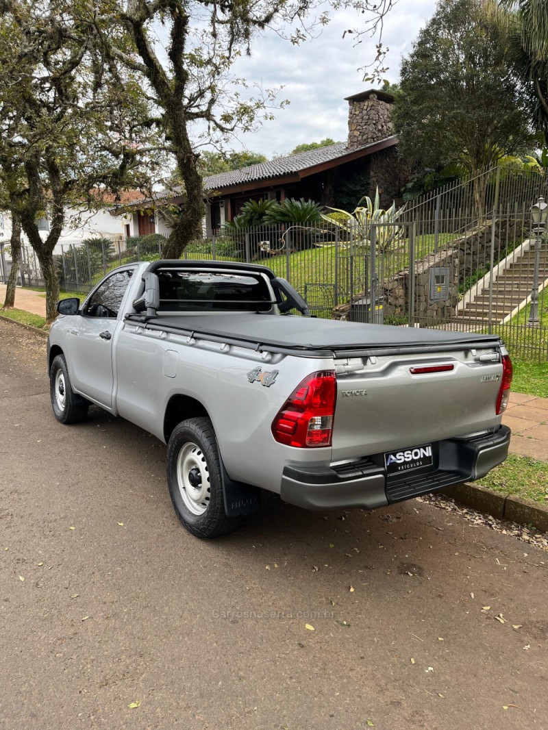 HILUX 2.8 4X4 CS 16V TURBO DIESEL 2P MANUAL - 2024 - ERECHIM