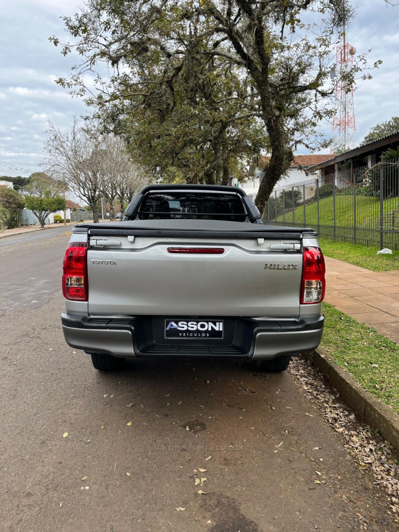 HILUX 2.8 4X4 CS 16V TURBO DIESEL 2P MANUAL - 2024 - ERECHIM