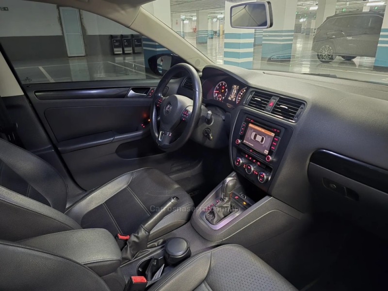 JETTA 2.0 COMFORTLINE FLEX 4P TIPTRONIC - 2014 - PORTO ALEGRE