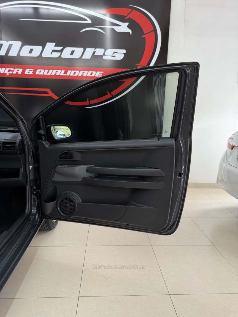 FOX 1.0 MI 8V FLEX 2P MANUAL - 2010 - FARROUPILHA