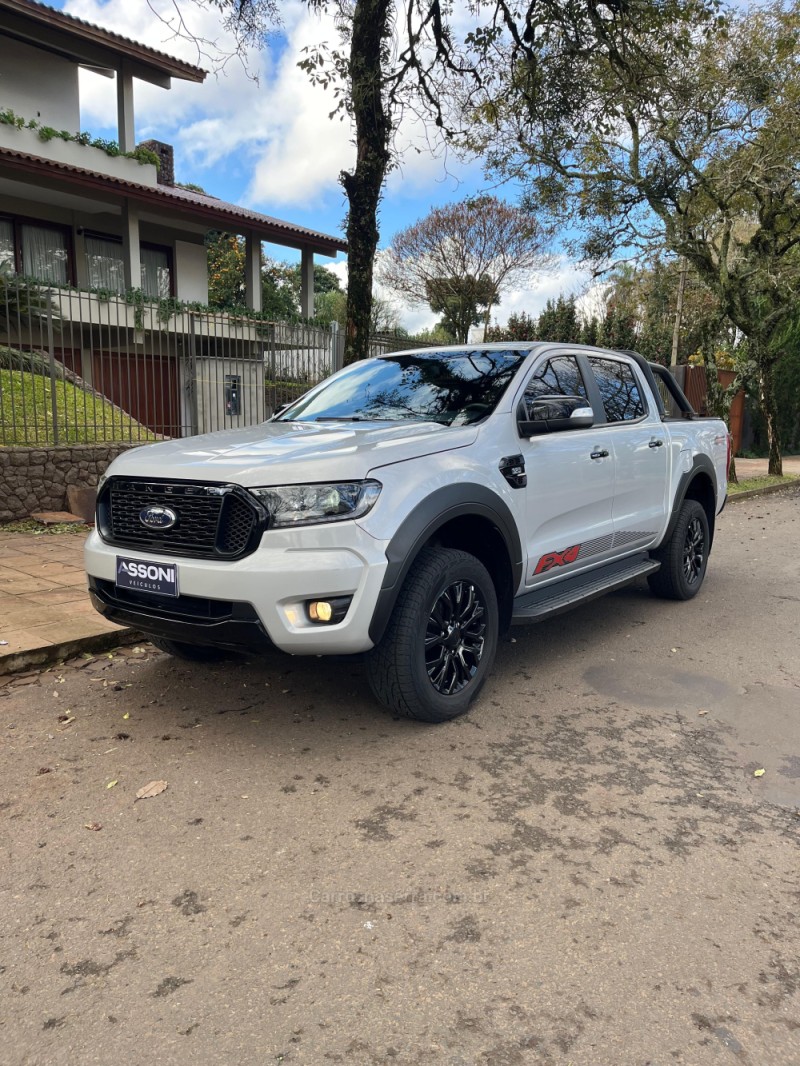 RANGER 3.2 FX4 20V CD 4X4 DIESEL 4P AUTOMÁTICO - 2023 - ERECHIM