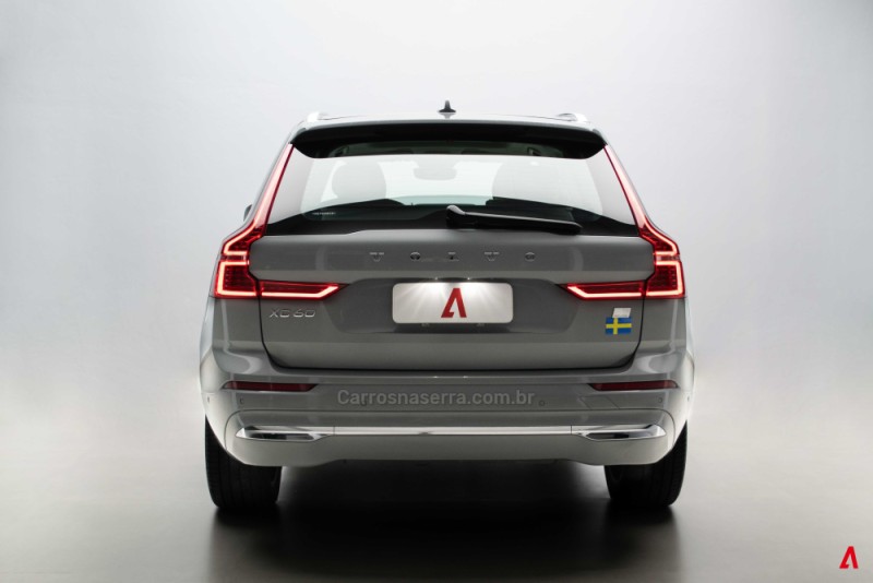 XC60 2.0 T8 ULTIMATE AWD HIBRIDO 4P AUTOMÁTICO - 2024 - GARIBALDI