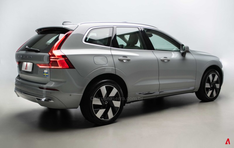 XC60 2.0 T8 ULTIMATE AWD HIBRIDO 4P AUTOMÁTICO - 2024 - GARIBALDI