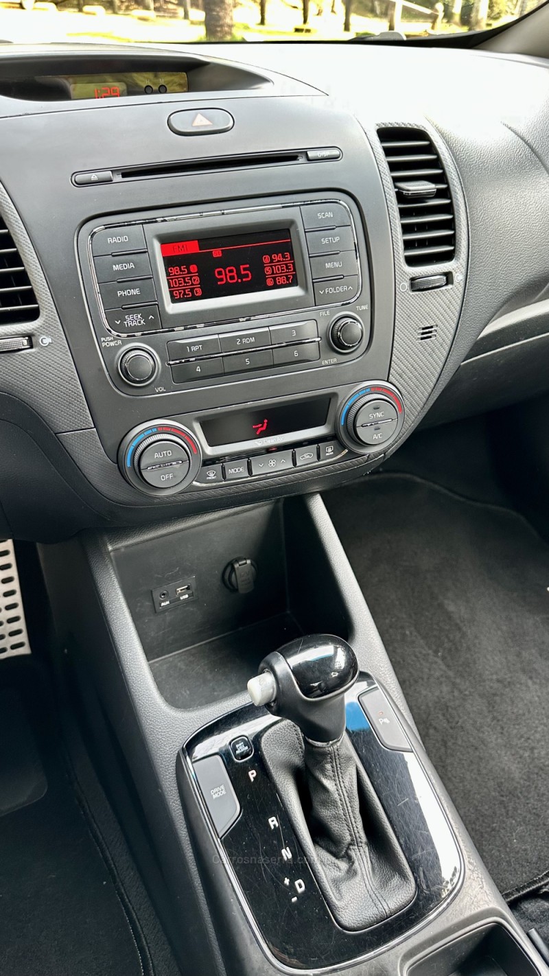 CERATO 1.6 16V SX4 FLEX 4P AUTOMÁTICO - 2017 - CAXIAS DO SUL