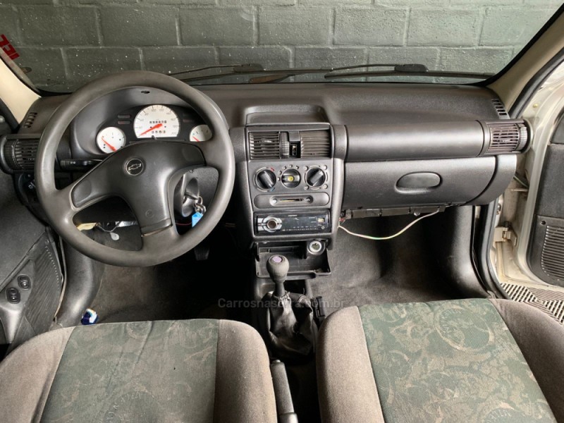 CORSA 1.0 MPFI MILENIUM SEDAN 16V GASOLINA 4P MANUAL - 2002 - CAXIAS DO SUL