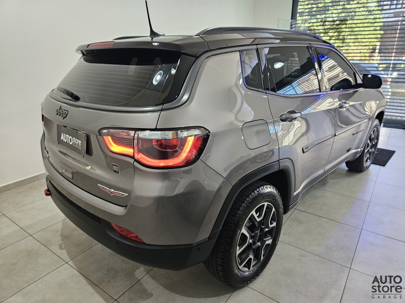 COMPASS 2.0 16V DIESEL TRAILHAWK 4X4 AUTOMÁTICO - 2019 - CAXIAS DO SUL
