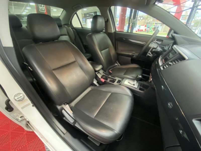 LANCER 2.0 HL-T 16V GASOLINA 4P AUTOMÁTICO - 2019 - CAXIAS DO SUL