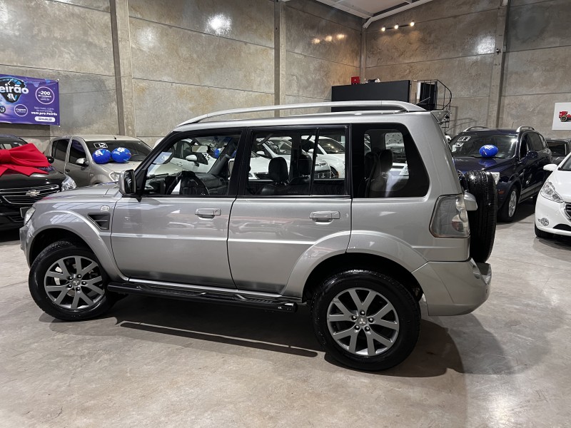 PAJERO TR4 2.0 4X2 16V 140CV FLEX 4P AUTOMÁTICO - 2013 - CAXIAS DO SUL