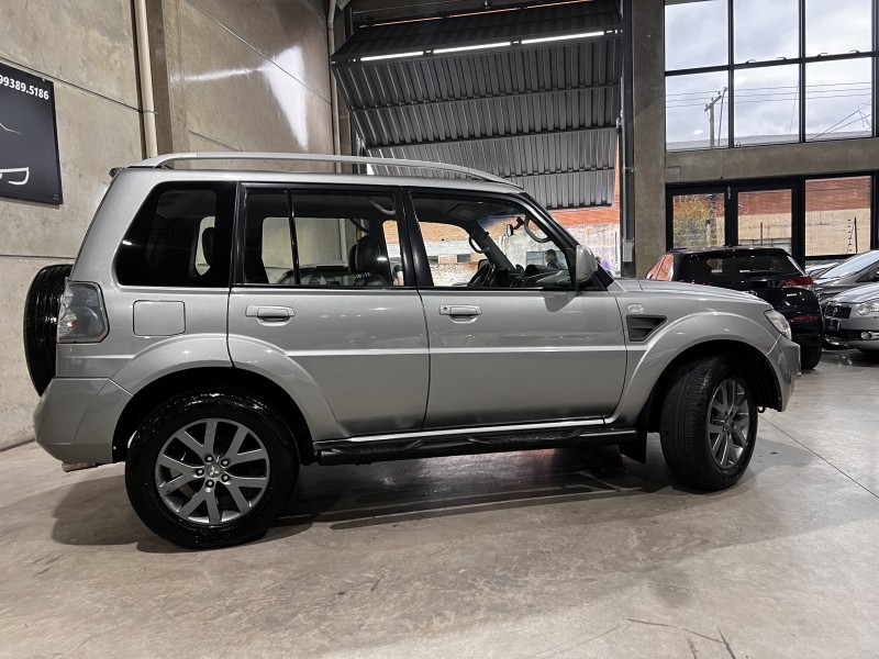 PAJERO TR4 2.0 4X2 16V 140CV FLEX 4P AUTOMÁTICO - 2013 - CAXIAS DO SUL